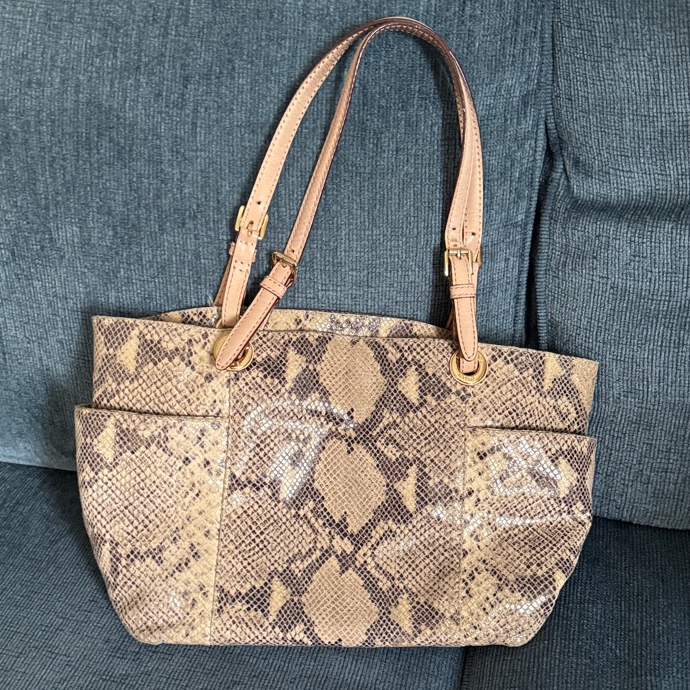 Elegant Michael Kors Tan Snake Print Tote Bag